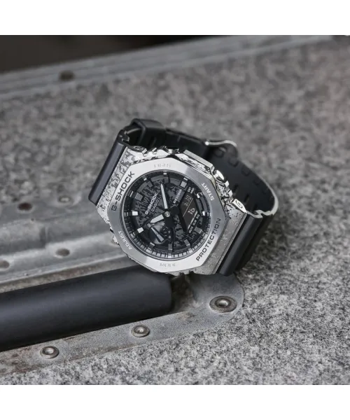 Часы Casio G-Shock GM-2100GC-1A #2
