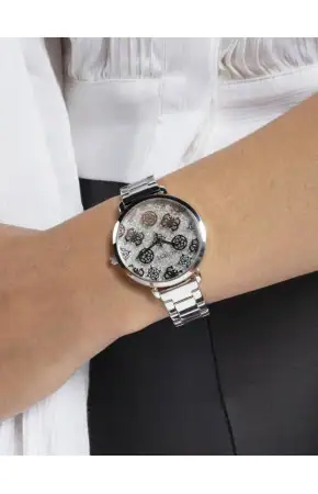 Guess GW0670L1