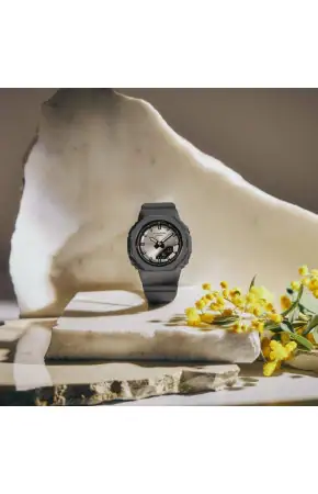 Casio G-Shock GMA-P2126W-8A