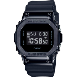 Casio GM-5600B-1