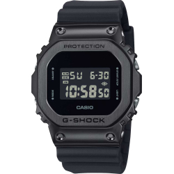 Casio GM-5600UB-1