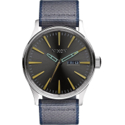 &quot;Nixon&quot; A105-2068 ()