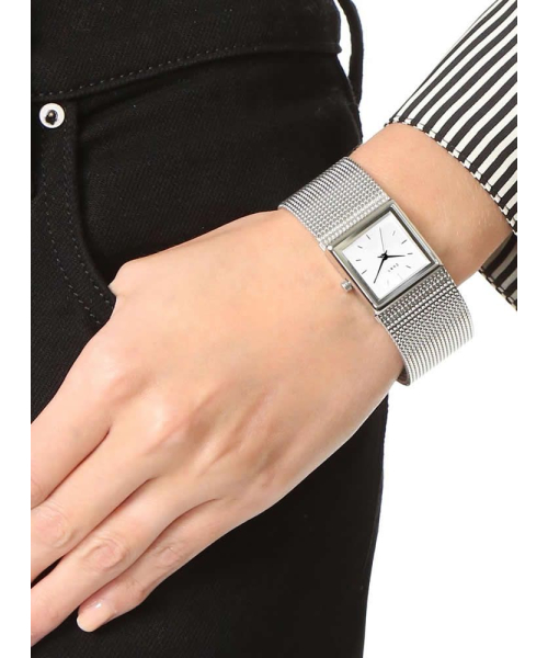 ���� DKNY NY2562 #5