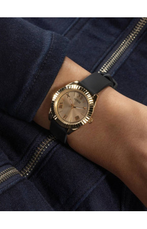 Guess GW0724L2
