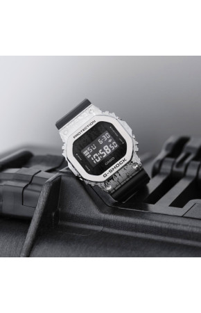 Casio G-Shock GM-5600GC-1